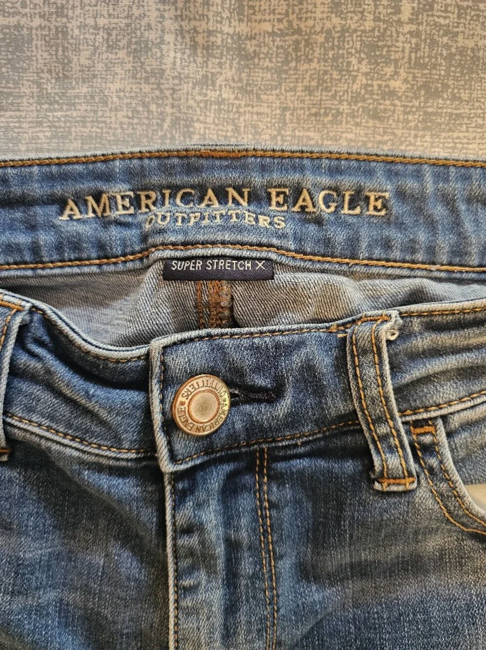 American Eagle Super Stretch X Women's Medium Wash Skinny Jeans Size 8 LONG - Picture 2 of 5